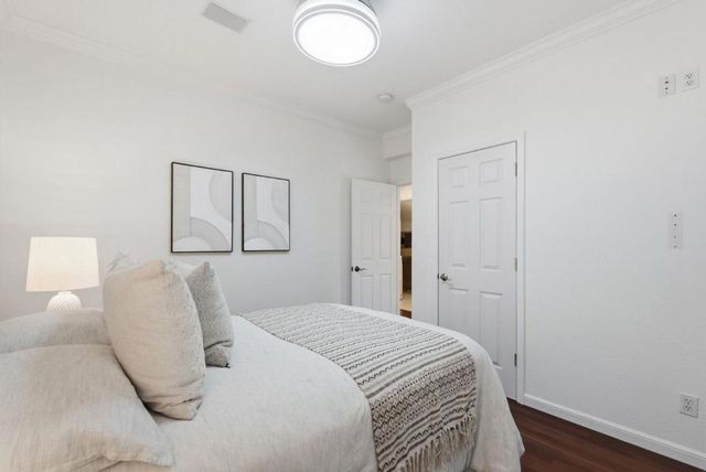 390 E Washington Avenue, Sunnyvale, CA 94086