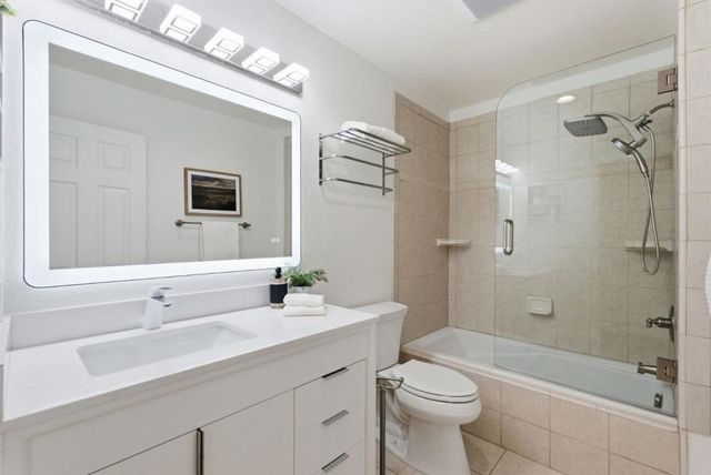 390 E Washington Avenue, Sunnyvale, CA 94086