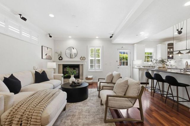 390 E Washington Avenue, Sunnyvale, CA 94086