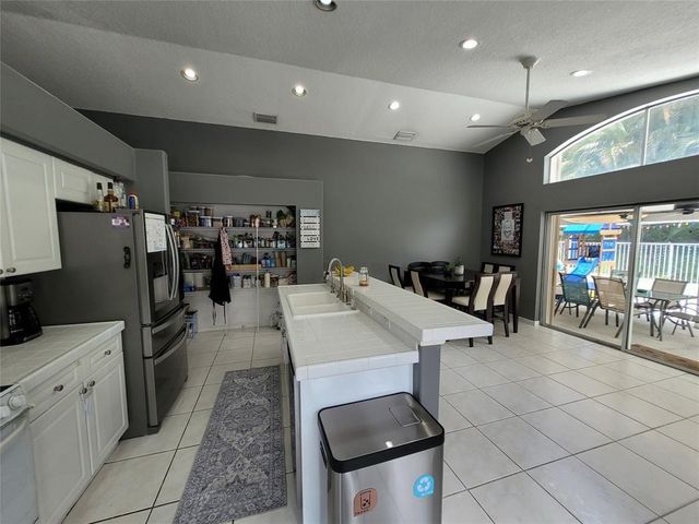 6416 BARTON CREEK Circle, Lake Worth, FL 33463