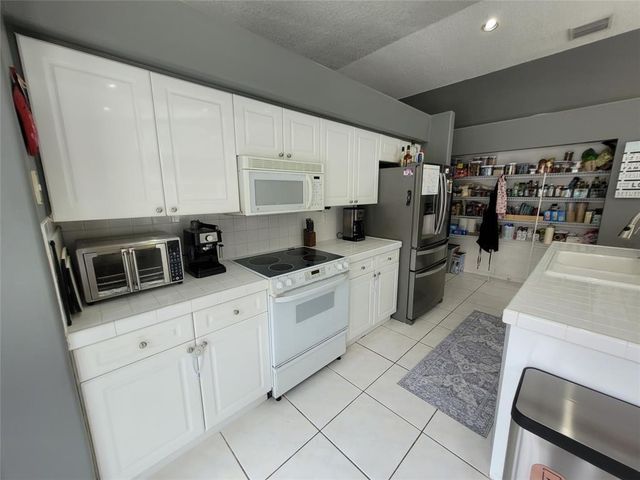 6416 BARTON CREEK Circle, Lake Worth, FL 33463