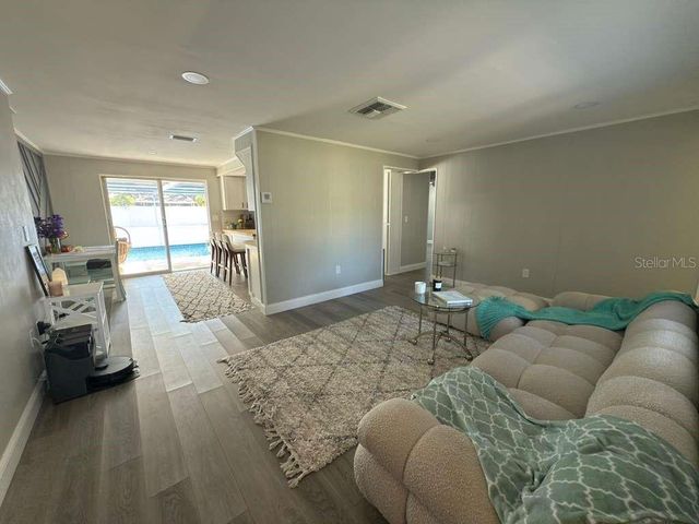 2021 VALLEY DRIVE, Dunedin, FL 34698