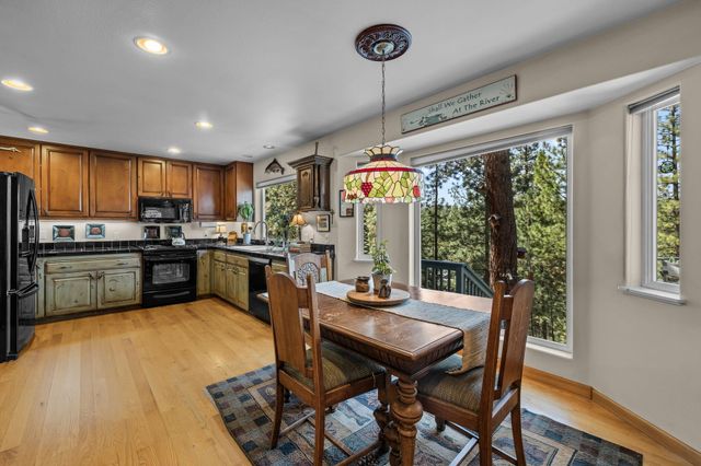 60655 River Bend Drive, Bend, OR 97702