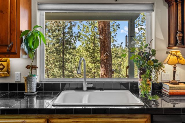 60655 River Bend Drive, Bend, OR 97702