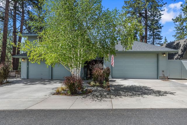 60655 River Bend Drive, Bend, OR 97702