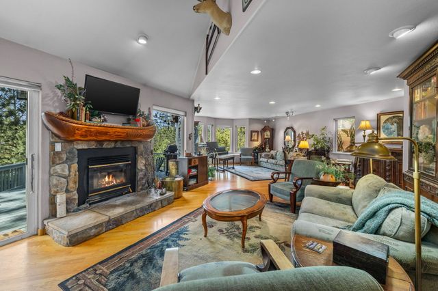 60655 River Bend Drive, Bend, OR 97702