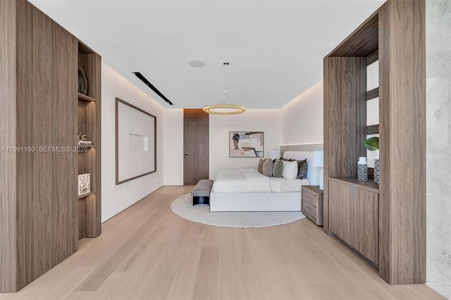 535 N Shore Dr, Miami Beach, FL 33141