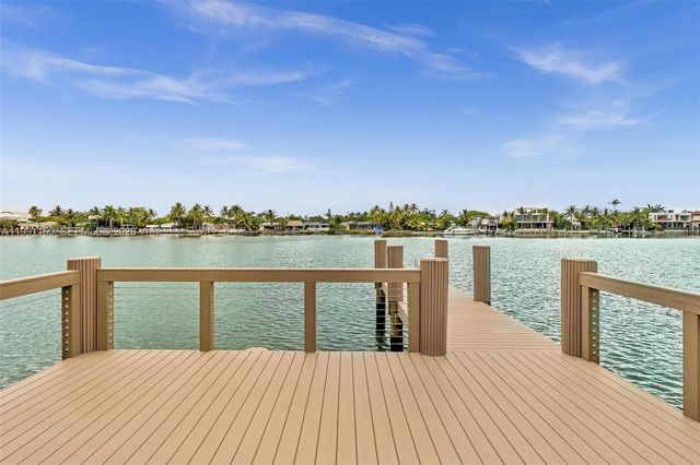 535 N Shore Dr, Miami Beach, FL 33141