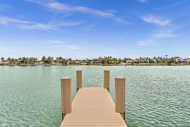 535 N Shore Dr, Miami Beach, FL 33141