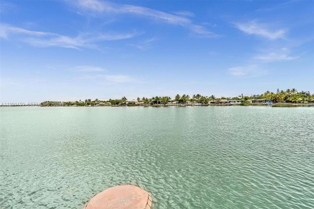 535 N Shore Dr, Miami Beach, FL 33141