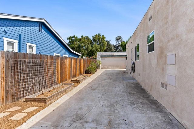 7719 Orien Ave., La Mesa, CA 91941
