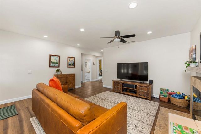 7719 Orien Ave., La Mesa, CA 91941
