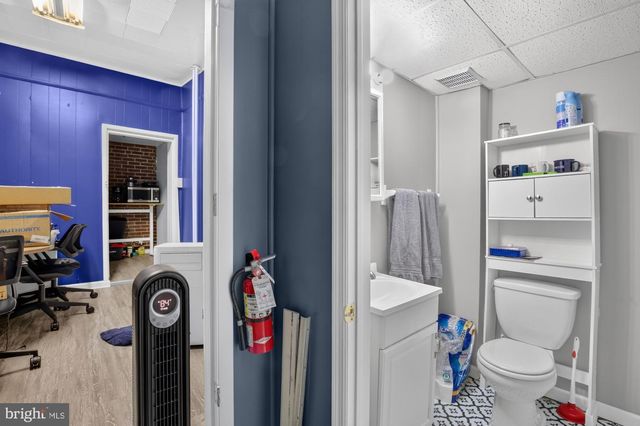 214 FAIRMOUNT AVE, Philadelphia, PA 19123