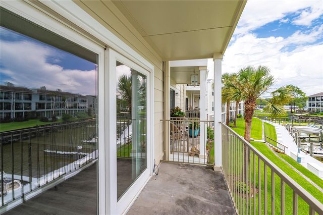 200 Yacht Club Lane 200, El Lago, TX 77586