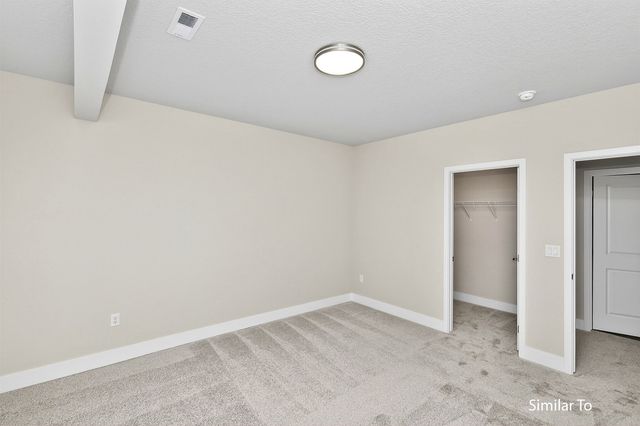 16700 Walnut Meadows Circle, Urbandale, IA 50323