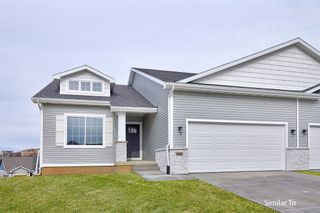 16700 Walnut Meadows Circle, Urbandale, IA 50323