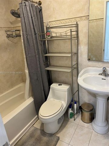 382 NE 113th St 0, Miami, FL 33161
