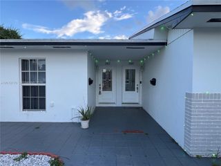 382 NE 113th St 0, Miami, FL 33161
