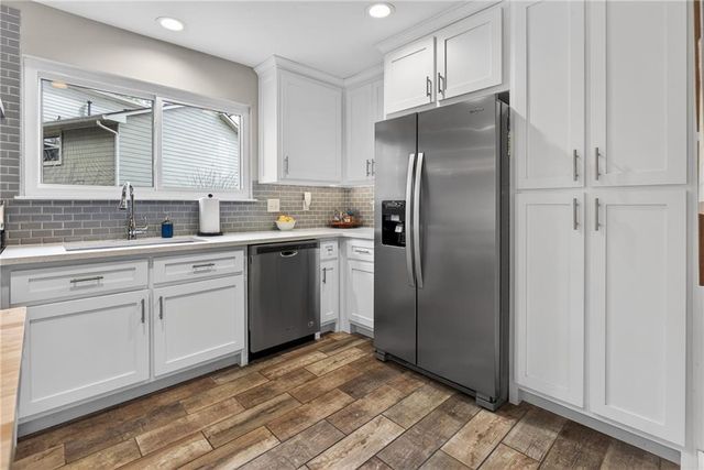 825 Lake Forest Circle, Roswell, GA 30076