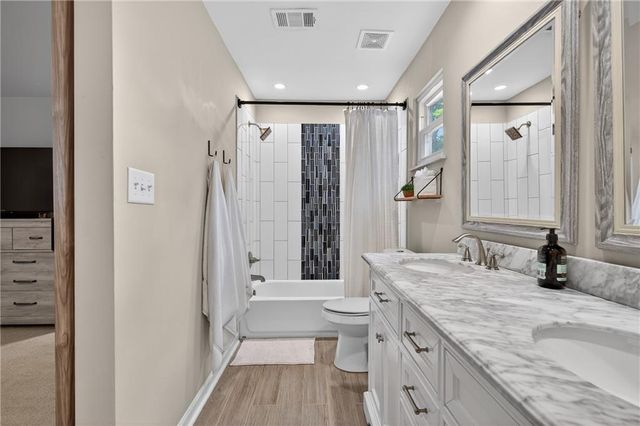 825 Lake Forest Circle, Roswell, GA 30076