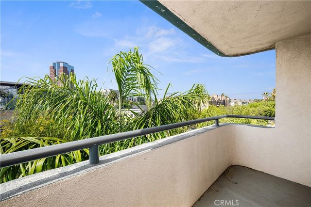 535 W 4th, Long Beach, CA 90802
