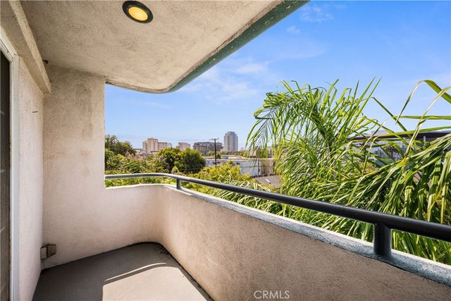 535 W 4th, Long Beach, CA 90802