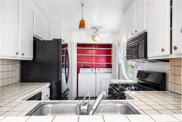 535 W 4th, Long Beach, CA 90802