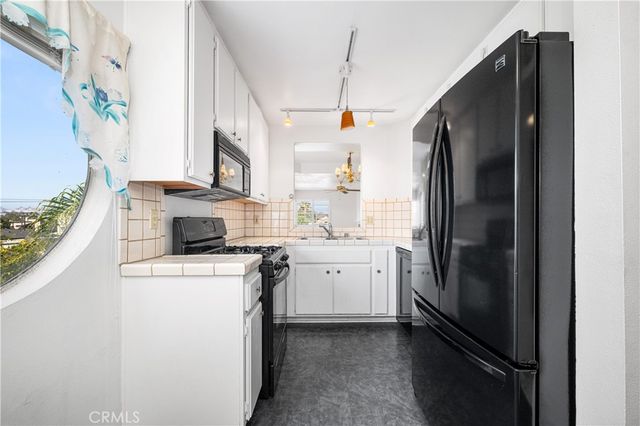 535 W 4th, Long Beach, CA 90802