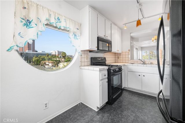 535 W 4th, Long Beach, CA 90802