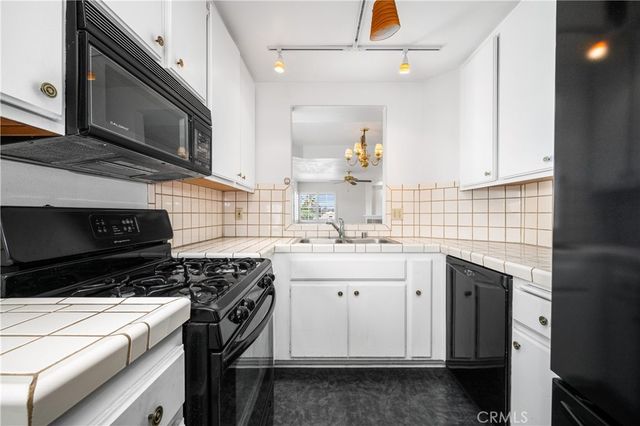 535 W 4th, Long Beach, CA 90802
