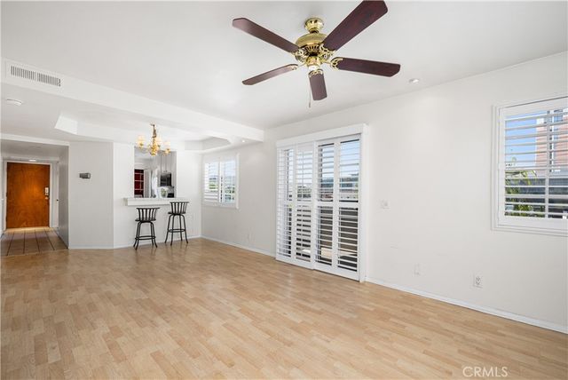 535 W 4th, Long Beach, CA 90802