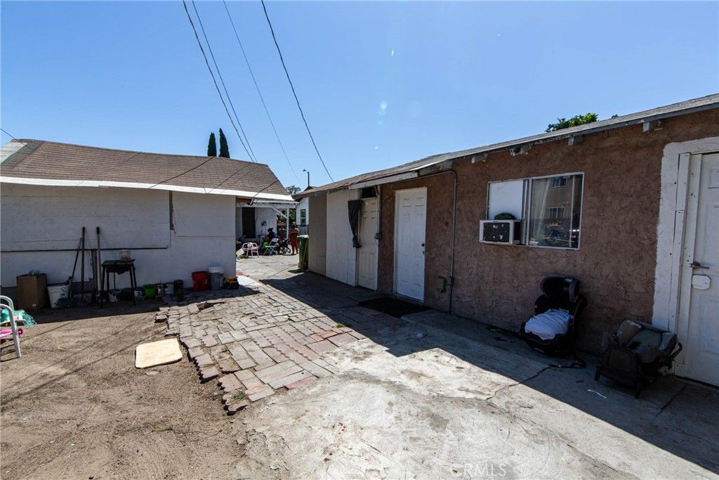 139 W 88th Place, Los Angeles, CA 90003 — photo 2