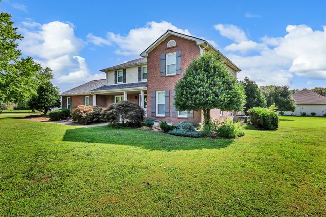 2207 Tom Dr, Clarksville, TN 37043