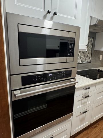 5521 N Colony Boulevard, The Colony, TX 75056