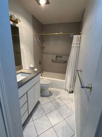 5521 N Colony Boulevard, The Colony, TX 75056