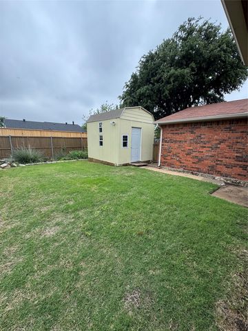 5521 N Colony Boulevard, The Colony, TX 75056