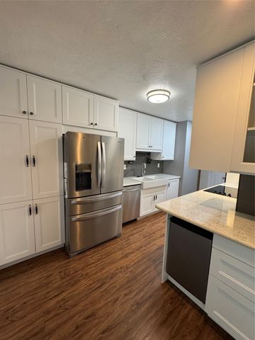 5521 N Colony Boulevard, The Colony, TX 75056