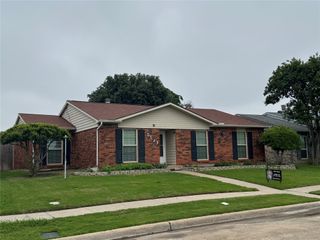 5521 N Colony Boulevard, The Colony, TX 75056