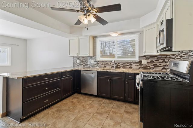 10352 Gulley Street, Taylor, MI 48180