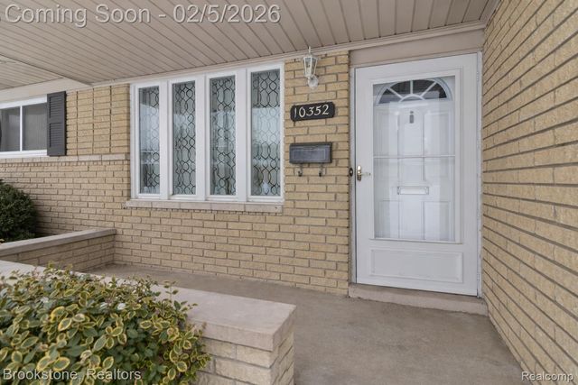 10352 Gulley Street, Taylor, MI 48180