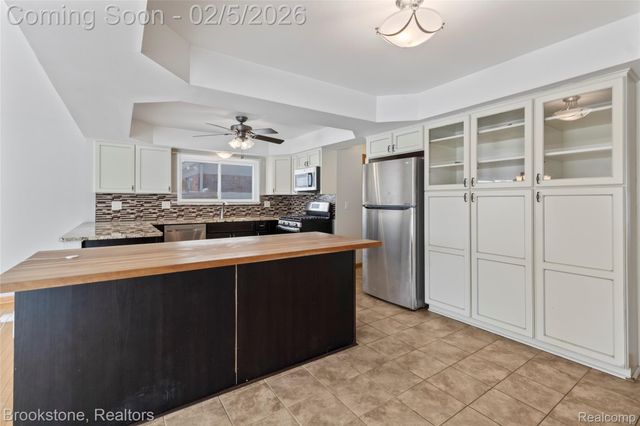 10352 Gulley Street, Taylor, MI 48180