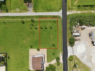 0 21st, San Leon, TX 77539