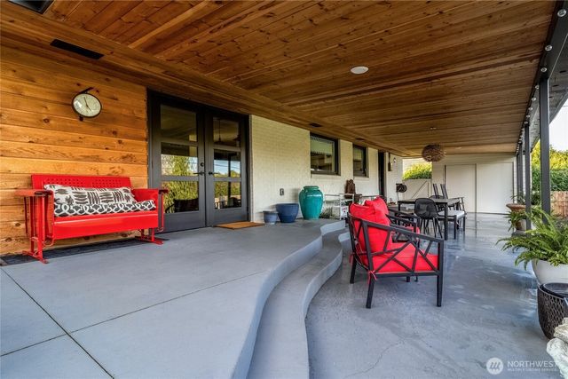 775 Wauna Vista Drive, Walla Walla, WA 99362