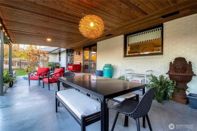 775 Wauna Vista Drive, Walla Walla, WA 99362