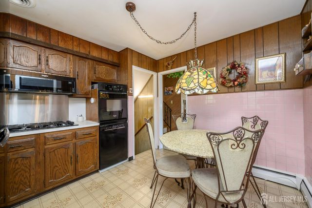 127 Hagaman Street, Carteret, NJ 07008