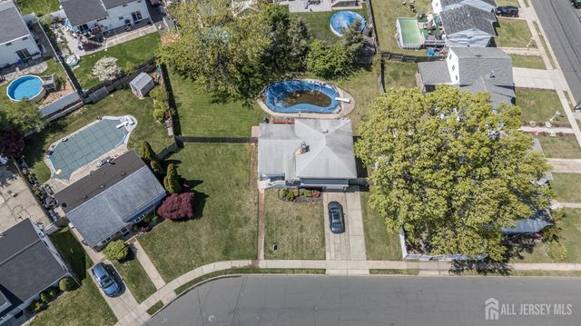 127 Hagaman Street, Carteret, NJ 07008