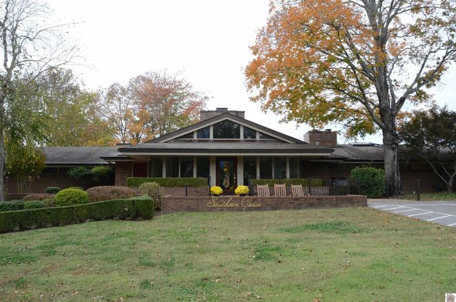 549 Robertson Road South, Murray, KY 42071