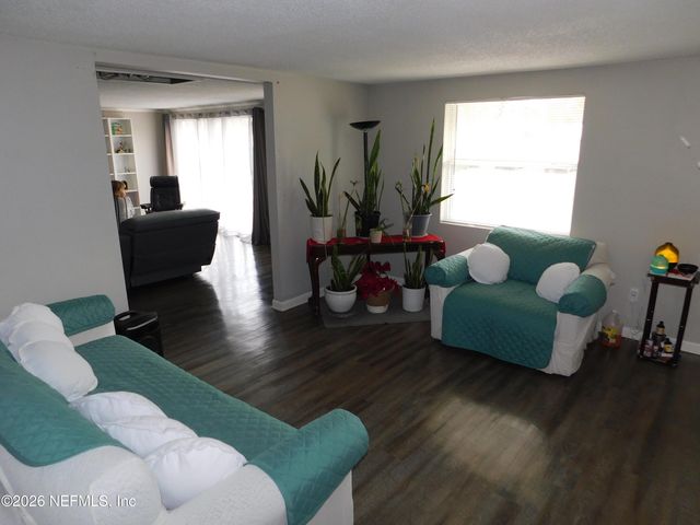 2798 COMMANCHE Avenue, Orange Park, FL 32065