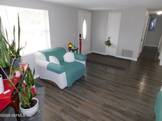 2798 COMMANCHE Avenue, Orange Park, FL 32065