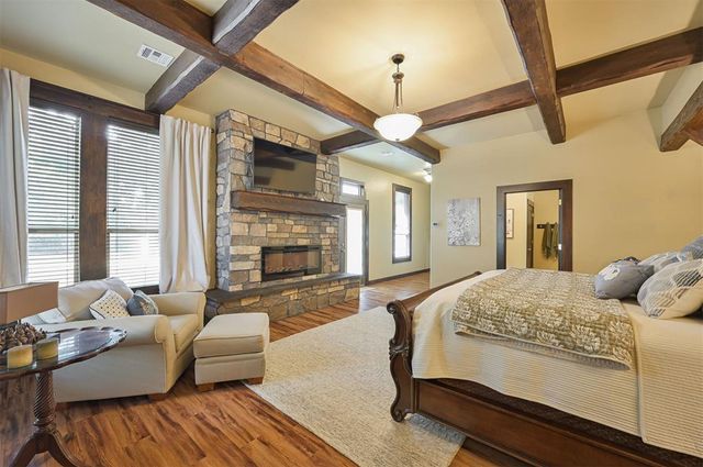 11416 Wolf Creek Road, Guthrie, OK 73044